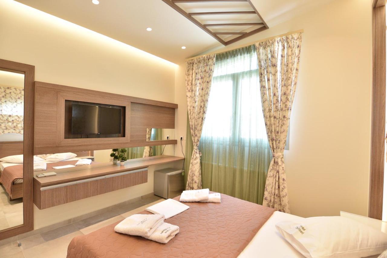 On Board Luxury Studios Sarti Zewnętrze zdjęcie